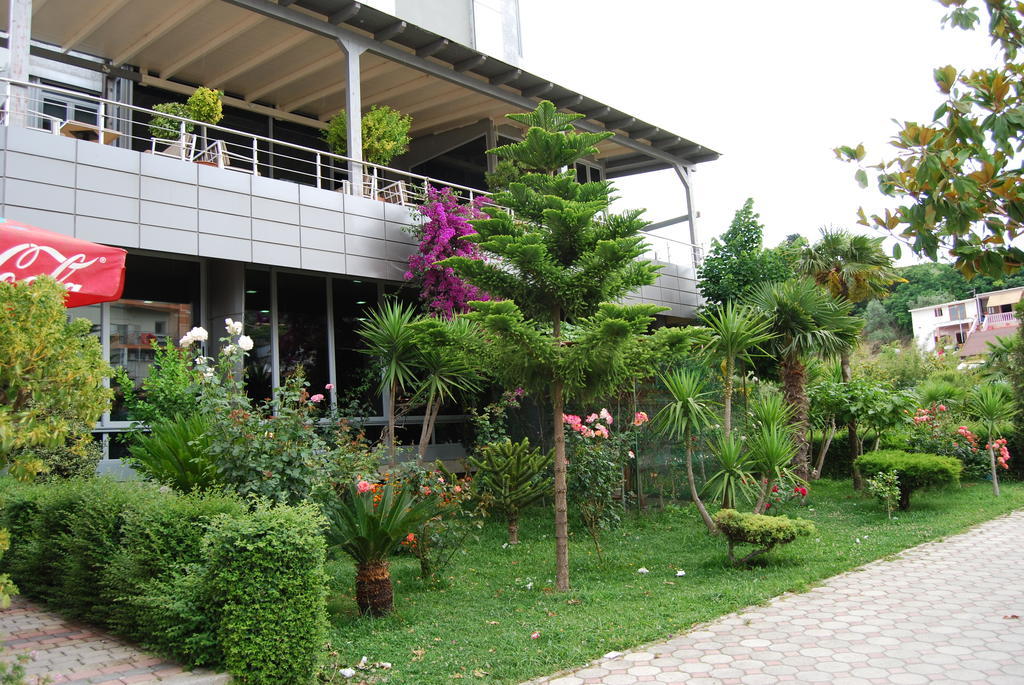 Hotel Vlora Esterno foto