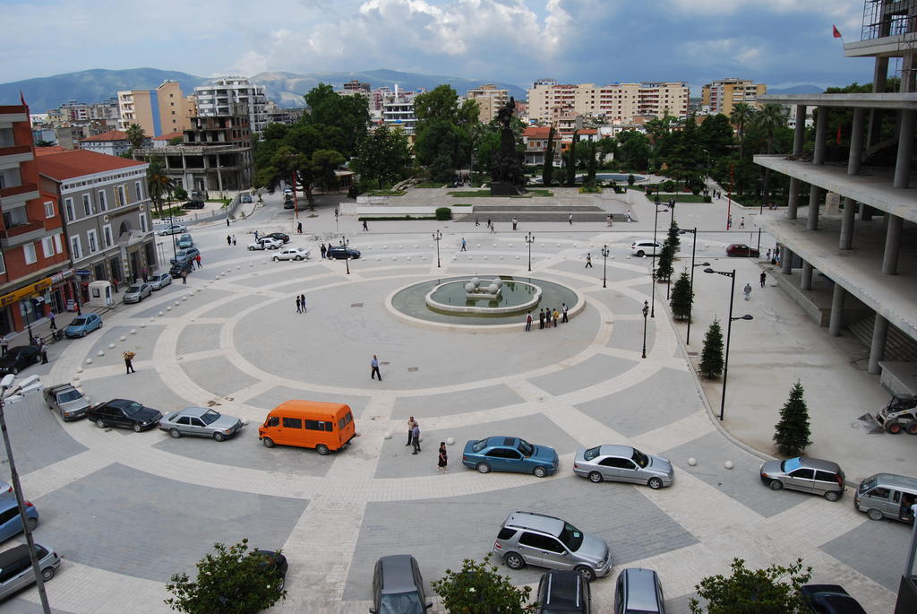 Hotel Vlora Esterno foto